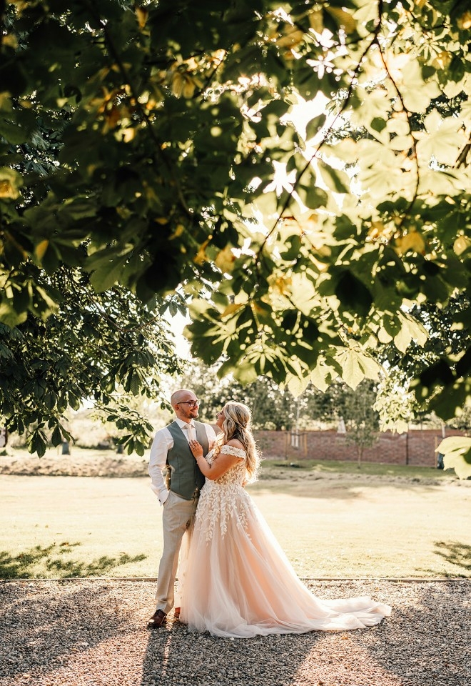 Vaulty Manor Bride & Groom Photos