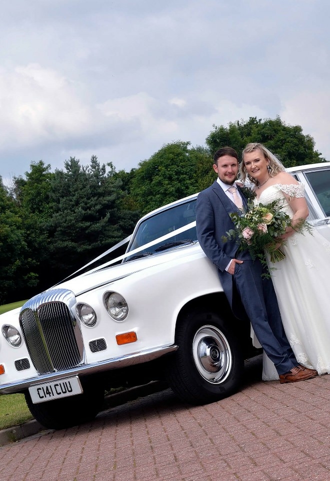 Platinum Wedding Cars - Daimler Royal Limousine