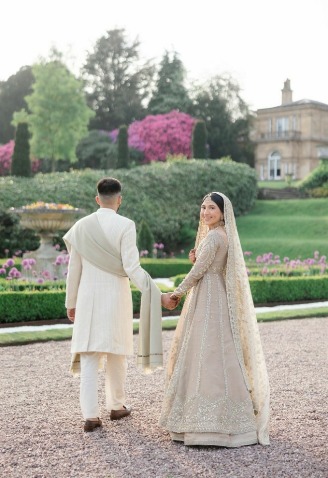 Gardens photography Bride and Groom
