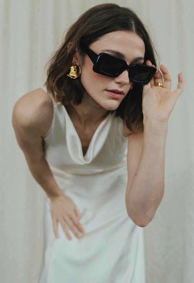 timeless classic wedding dress reading