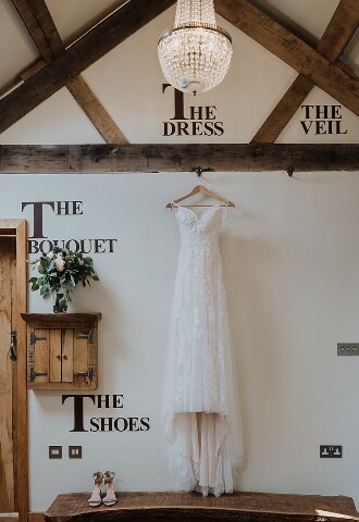 Bridal Preparation Barn Oxfordshire Wedding Dress Bouquet