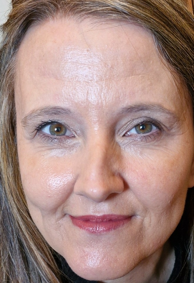 Christine Saunders Mary Kay Independent Skincare Consultant, Glowing skin, post facial, touch of colour, Mary Kay cc cream,  complimentary mini facial contact me