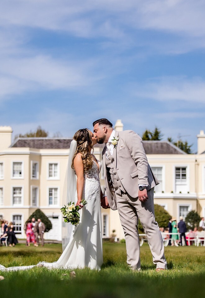 Outdoor wedding at burnham beeches wedding venue front lawn