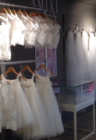 wed2b Leeds wedding dress accessories