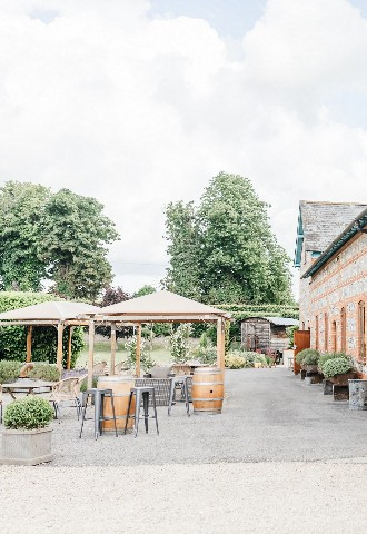 manor-estate-wiltshire-wedding-venue