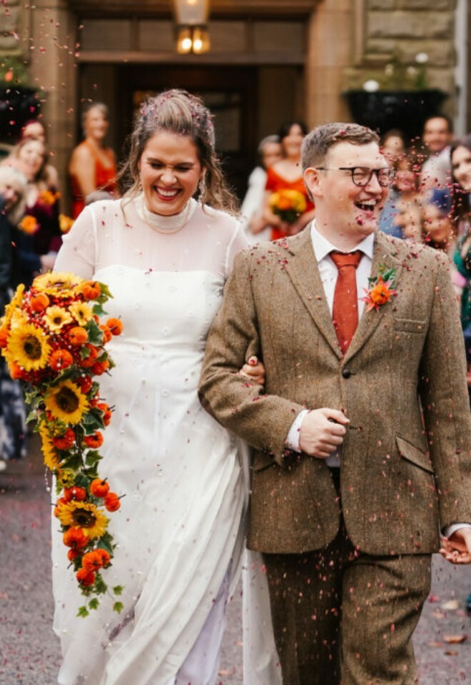 confetti walk at main door