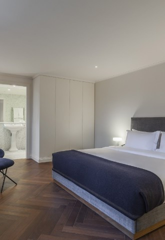 House Junior Suite in the House Building