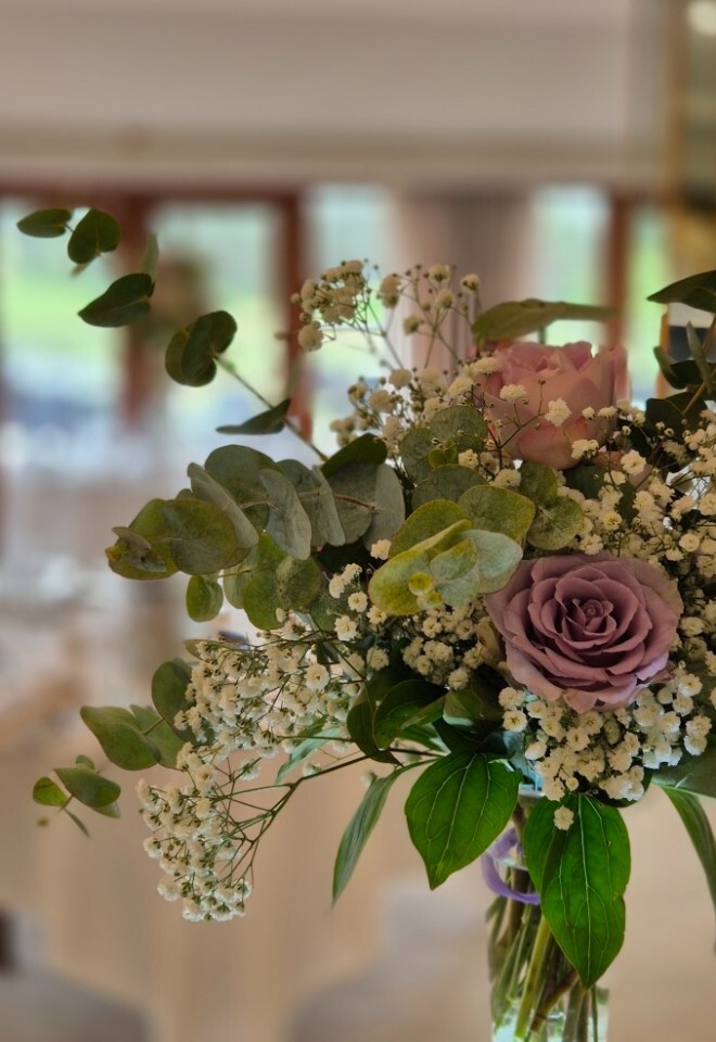 Flower centrepiece