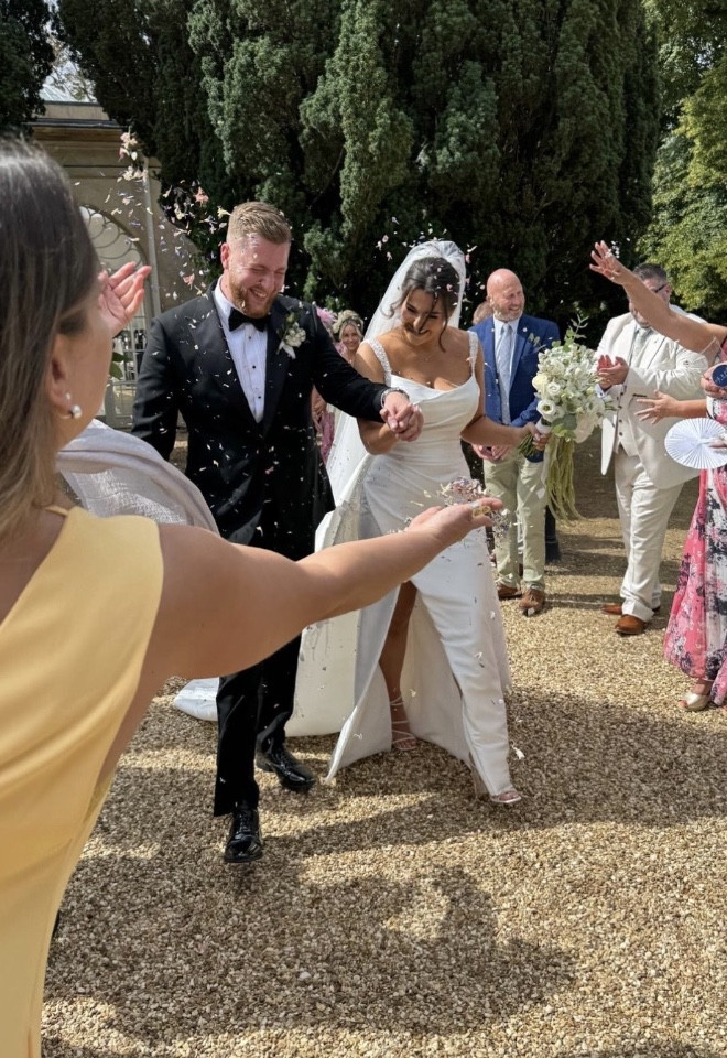 Personalised Confetti Bags & Bride and Groom Shot