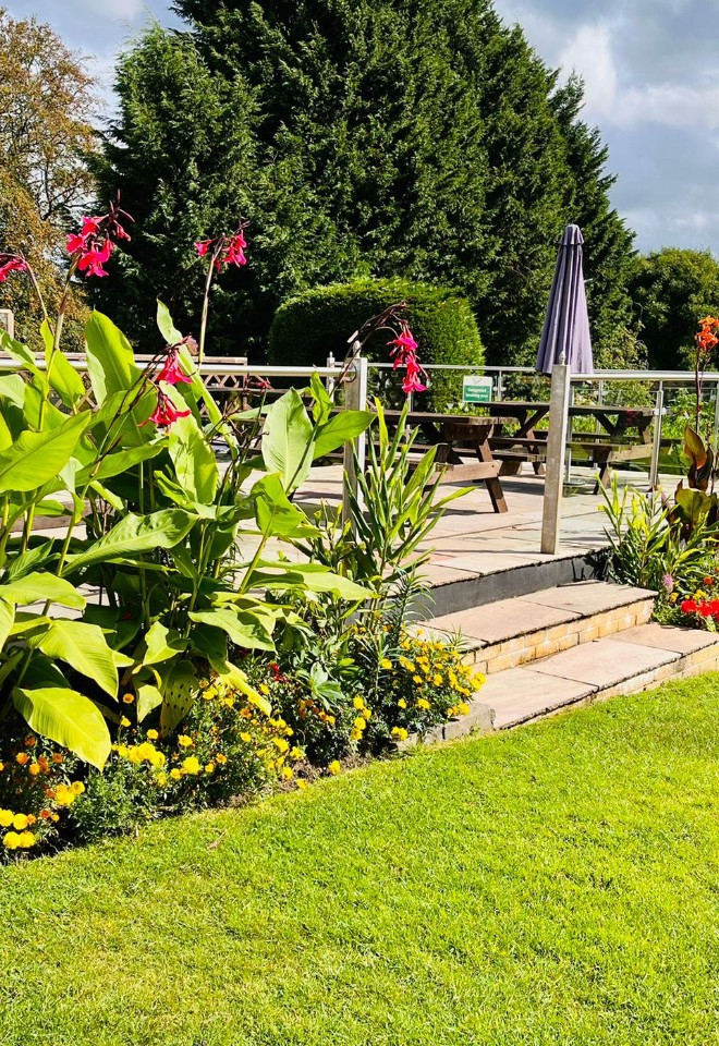 Outdoor Garden Terrace