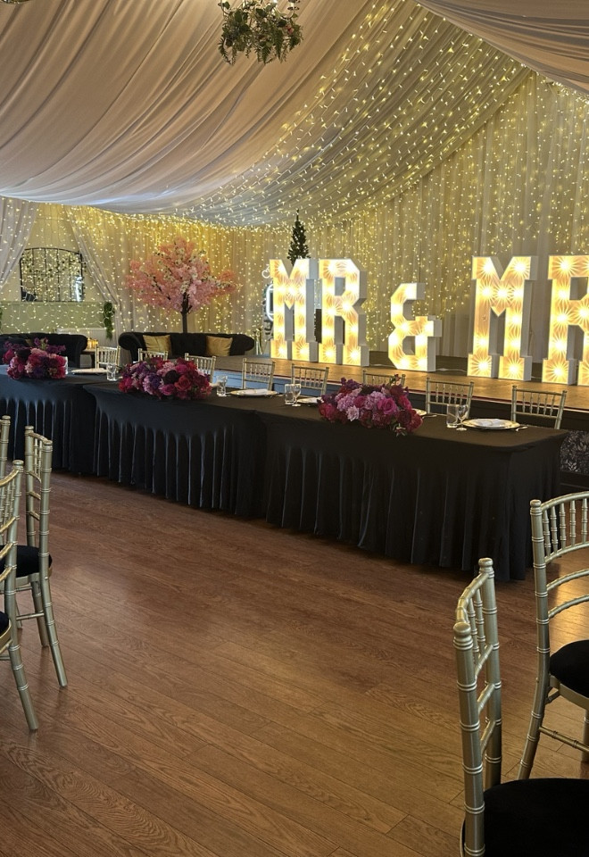 Top table winter weddings