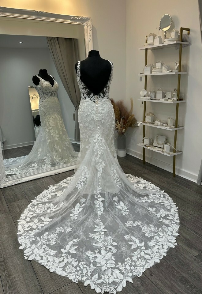 Stunning Back Detail