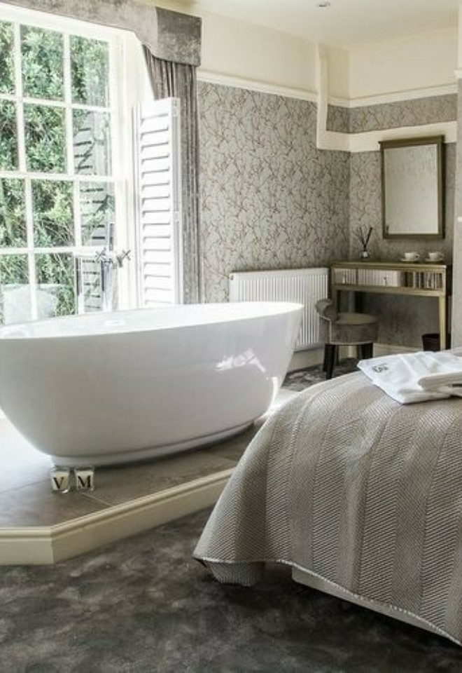 Vaulty Manor Bridal Room