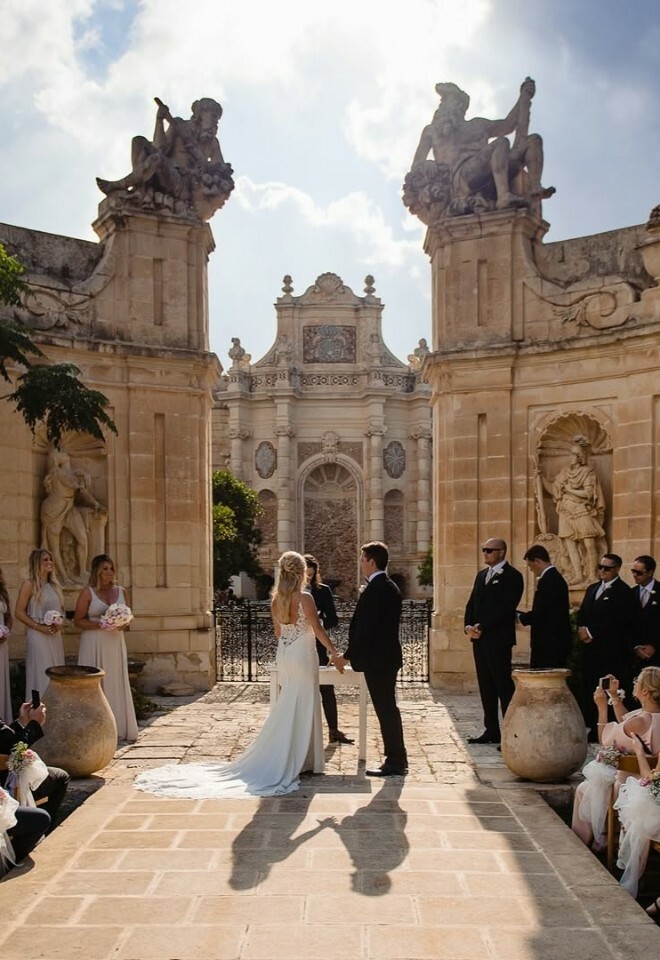 Bride and groom at Villa Bologna, Malta