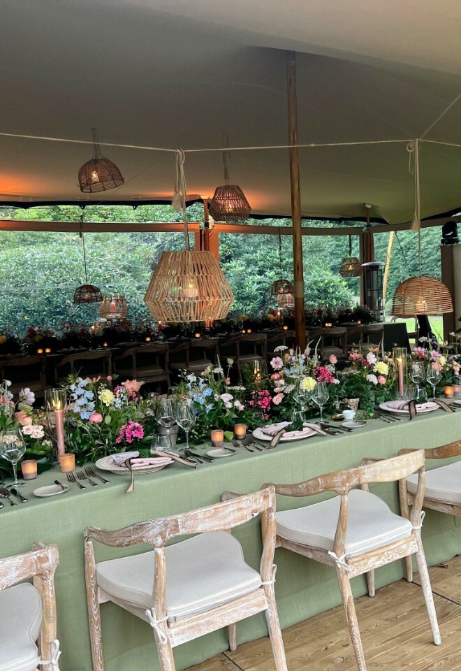 Nomadik stretch tent banquet table