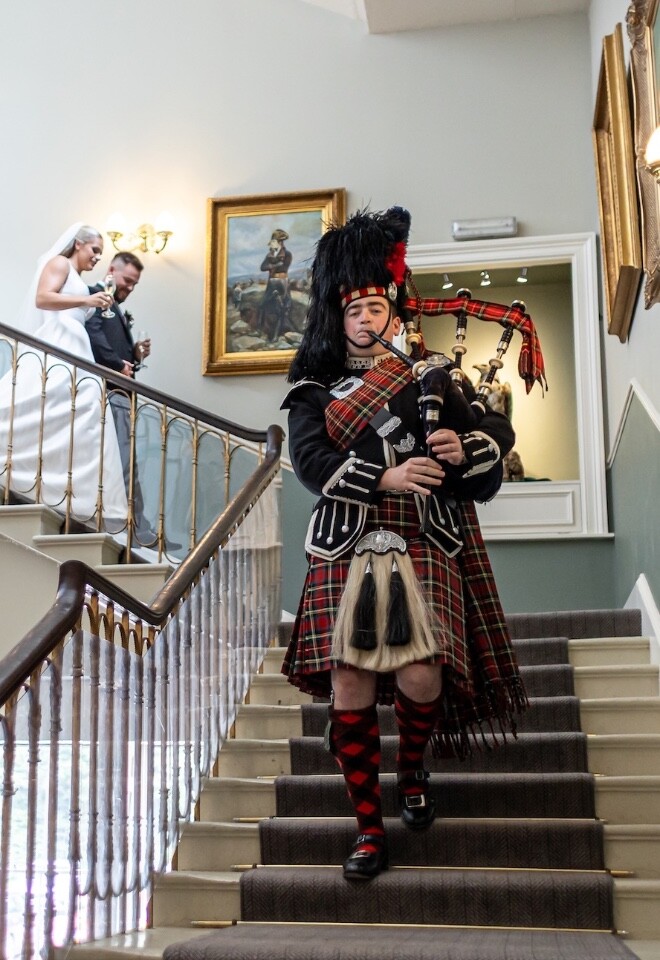 Announce down stairs 