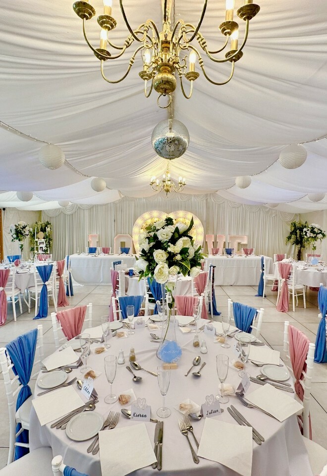 Wedding marquee at Ridgeway Golf Club
