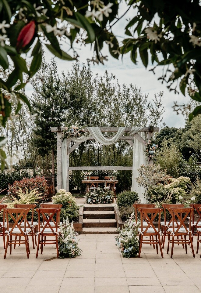 The outdoor ceremony