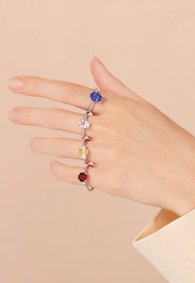 bespoke engagement rings made to order, Holts Gems, London