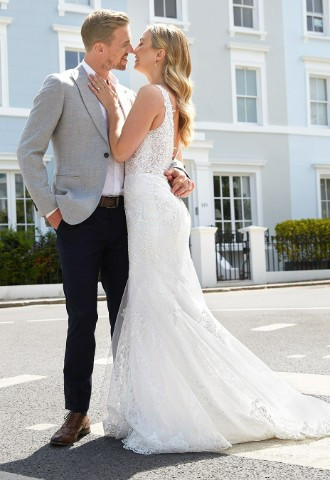 wed2b Designer Bridal Outlet in Ashford