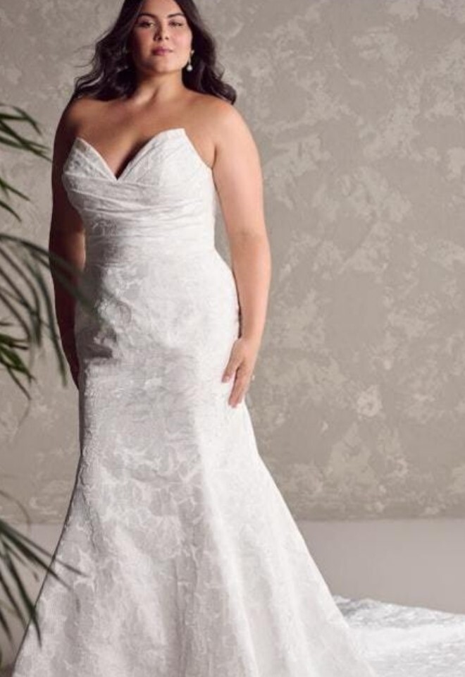 Hilo by Maggie Sottero