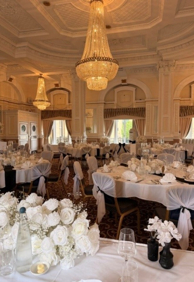 TOP TABLE WEDDING BREAKFAST