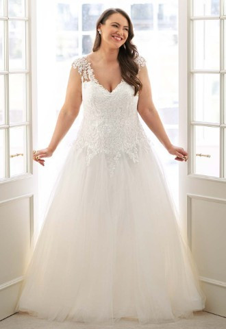 wed2b Designer Bridal Outlet in Wrexham