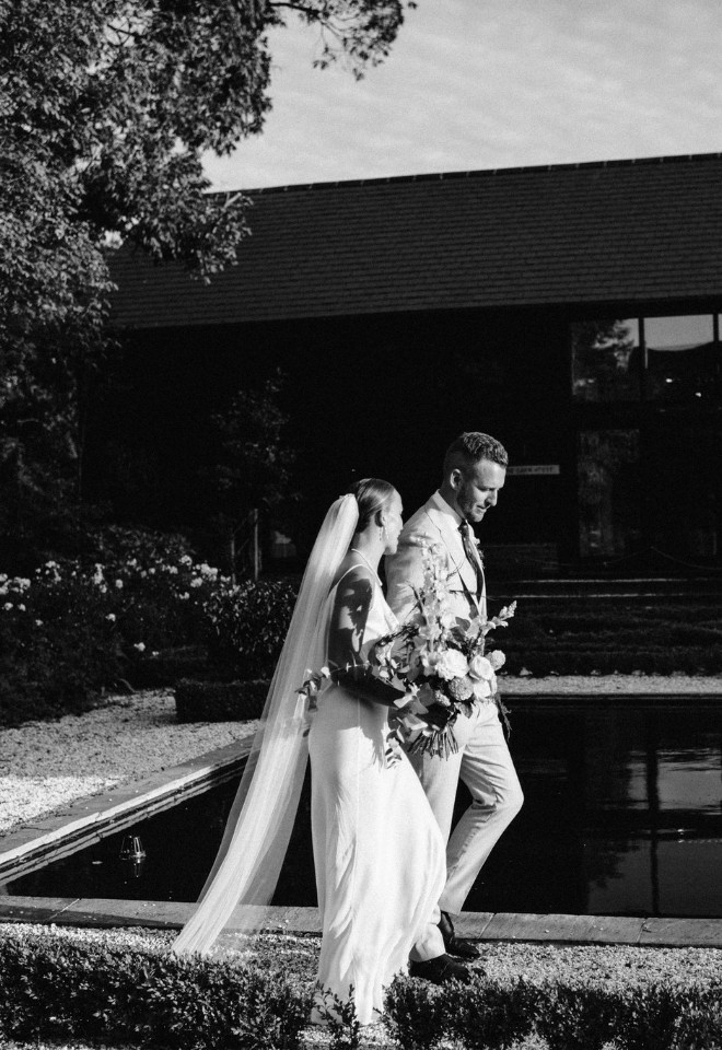 Married couple in the grounds of Silchester Farm 