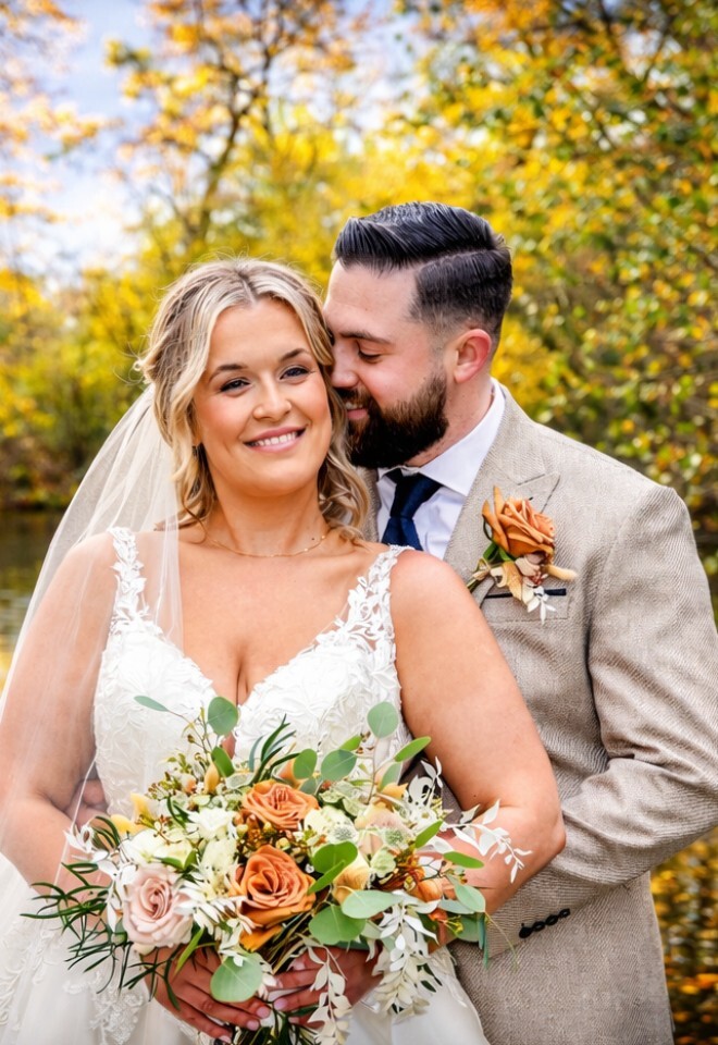 Autumnal Photo of Bride & Groom