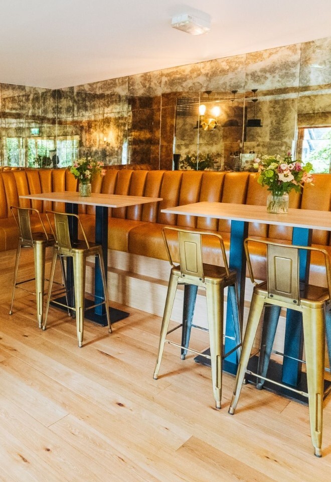 Oak Lodge lounge area and bar