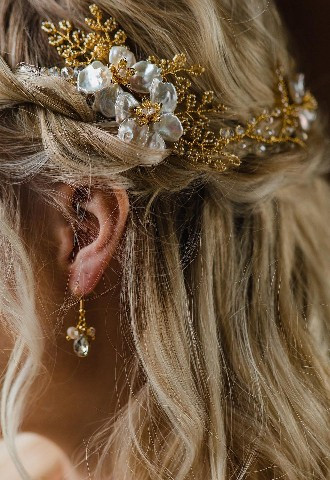 Bridal headpiece by Posy and Pearl Bridal Boutique