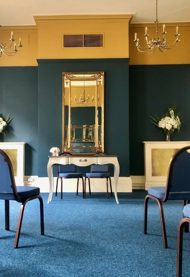 The Pickwick Room at Ipswich Town Hall wedding venue