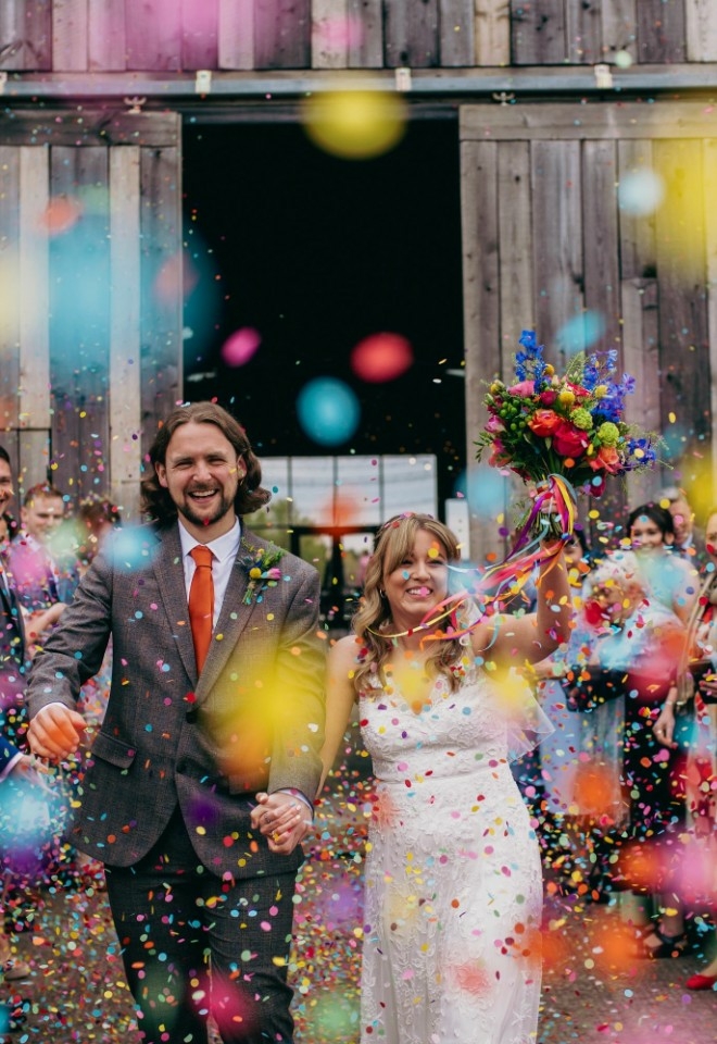 Grange Barn Confetti Shots