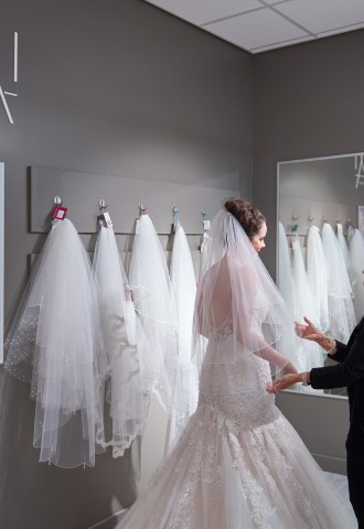 wed2b Surbiton wedding dress accessories