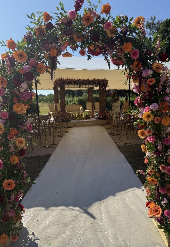 Summer Wedding Matara centre Cotswold Blooms 