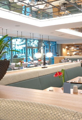 Crowne Plaza Marlow, AA Awarded Glaze Restaurant in Buckinghamshire
