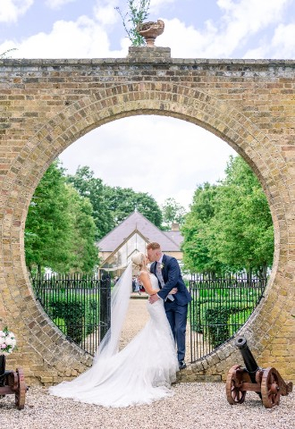 Summer house and walled garden at Hanbury Manor