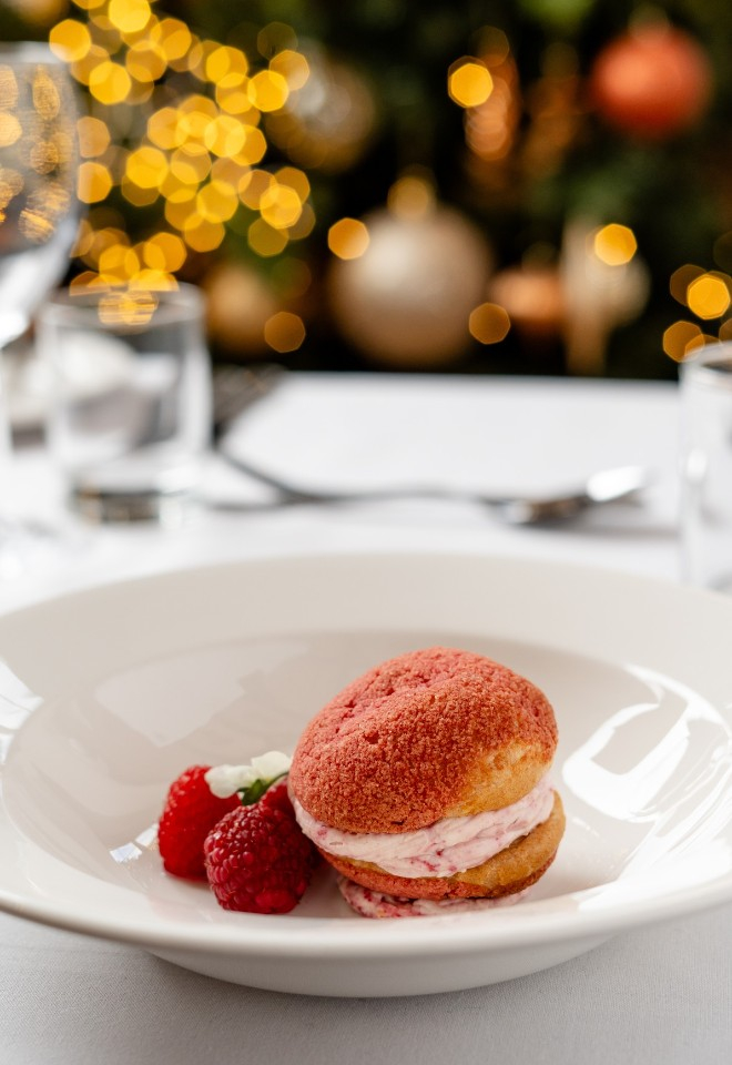 Choux - Pistachio, white chocolate, raspberry & gin consommé