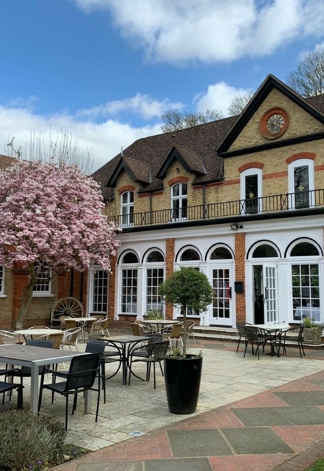 Courtyard, Badgemore Park, Henley-on-Thames