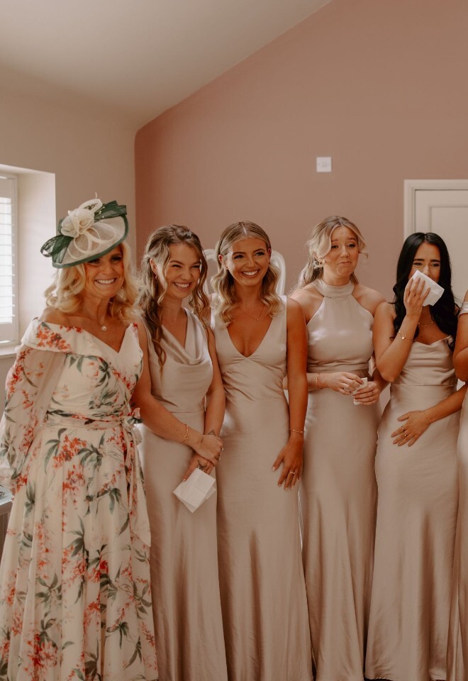 Bridal reveal in Salon 