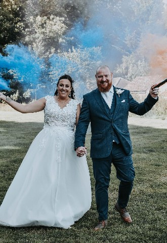 The Oaks, Eltham Town wedding reception bride & groom with smoke cannons