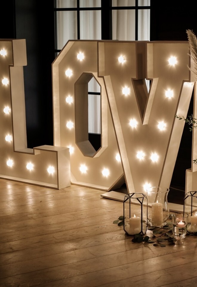 Light Up LOVE Letters Swan at Streatley 