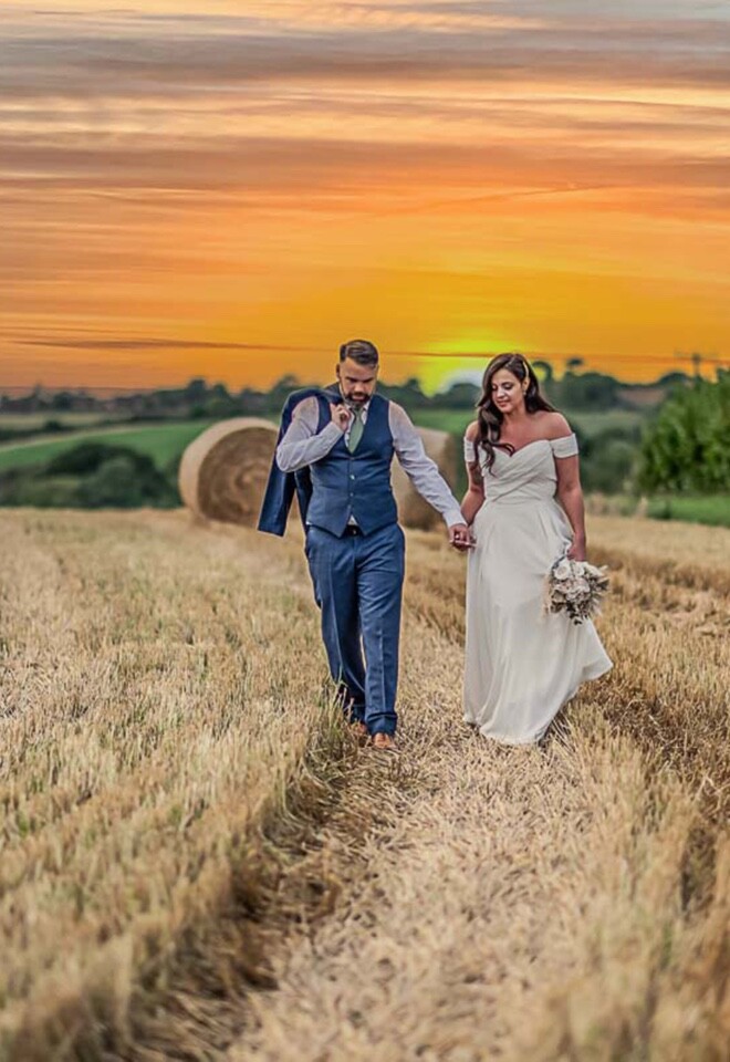 Notley Tythe Barn wedding