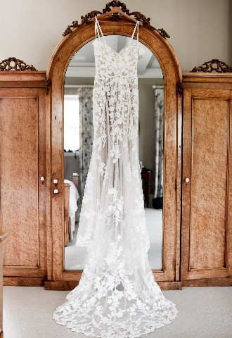 wedding accommodation hotel self-catering getting ready