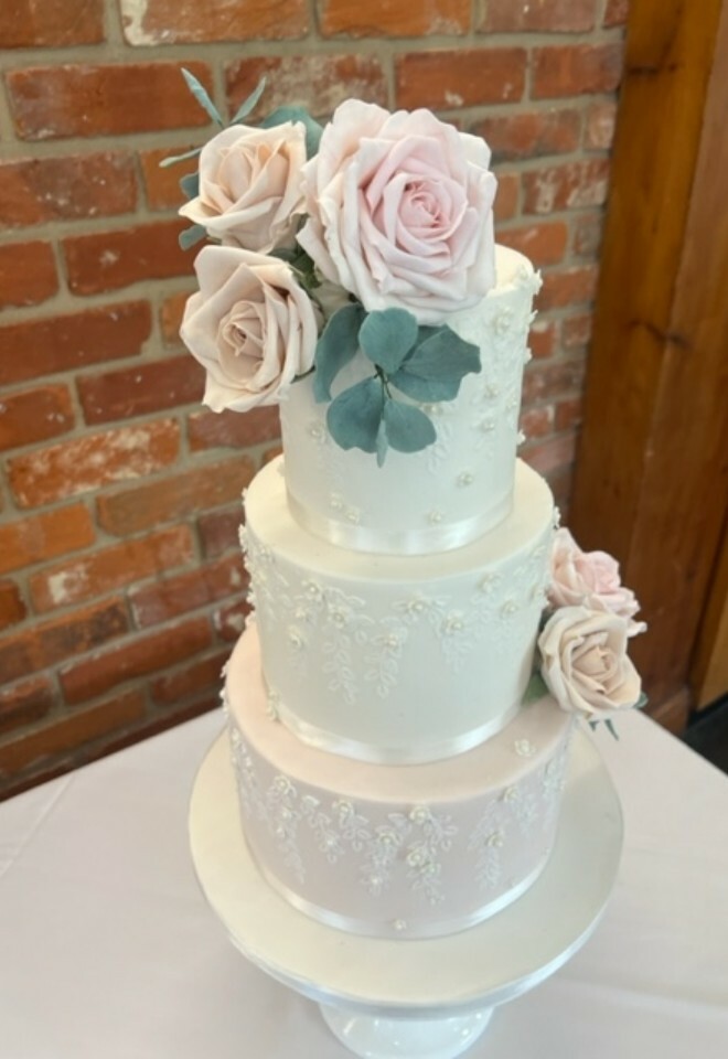 Luxury Pearl Wedding Cake with sugar flowers