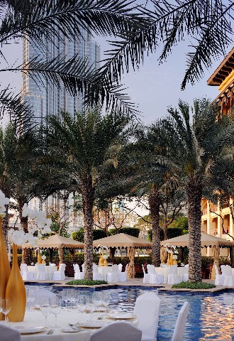 palace downtown pool deck