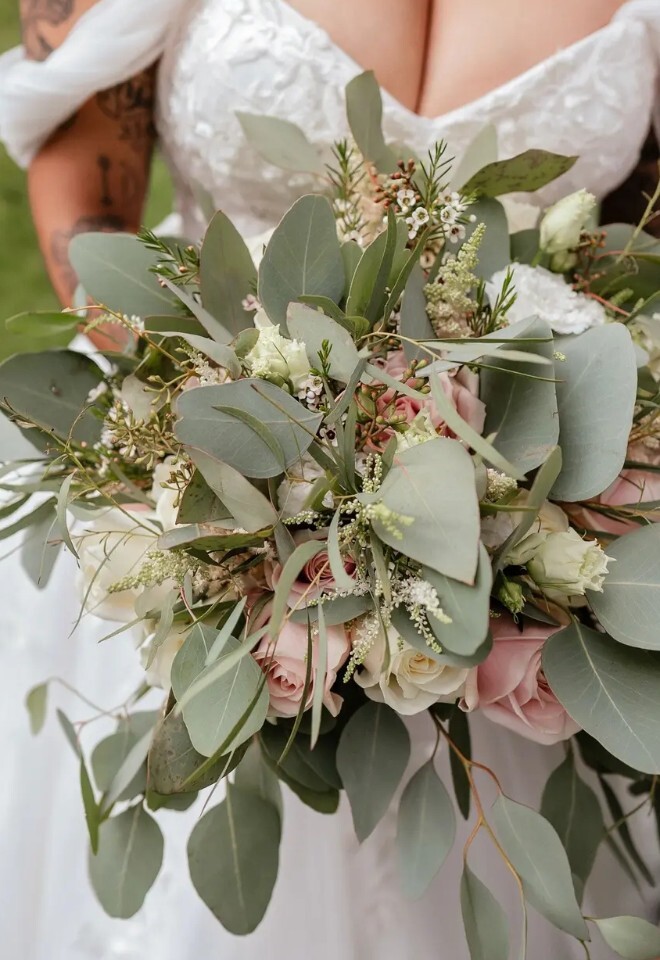 Unstructured Bridal Bouquet