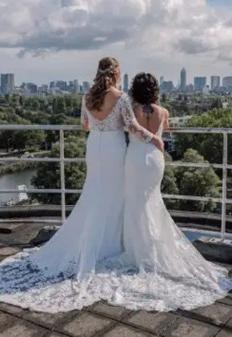 wed2b Bromley bridal wear in South London