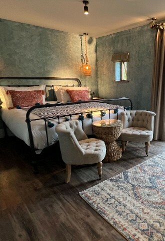 Runa Farm Bedroom