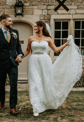 wed2b Designer Bridal Outlet in Cardiff